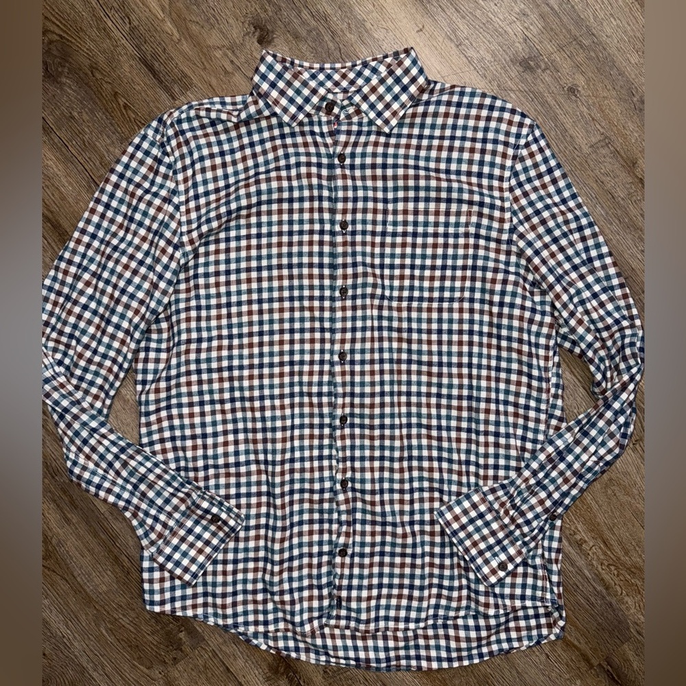 Johnnie-O • Hangin’ Out Plaid Button Down Shirt